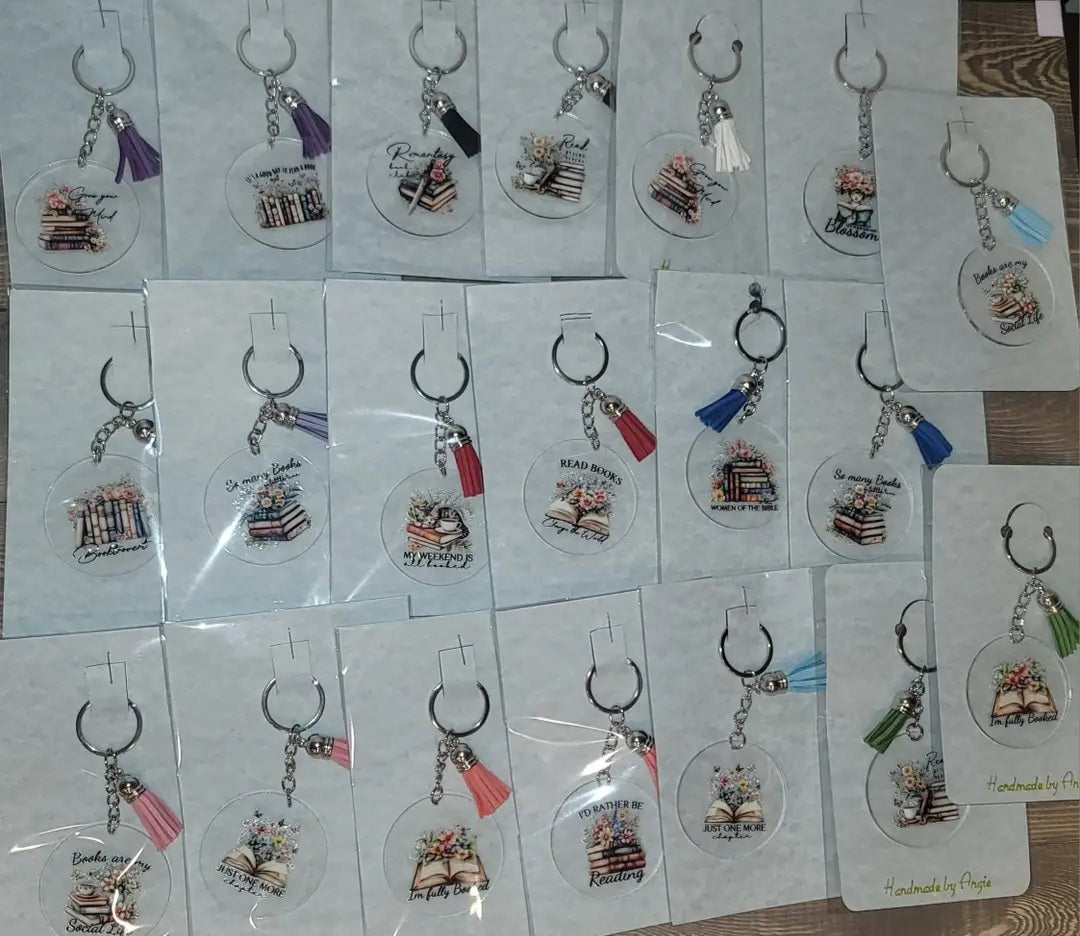 Acrylic keychains - Love to Read, Set of 20